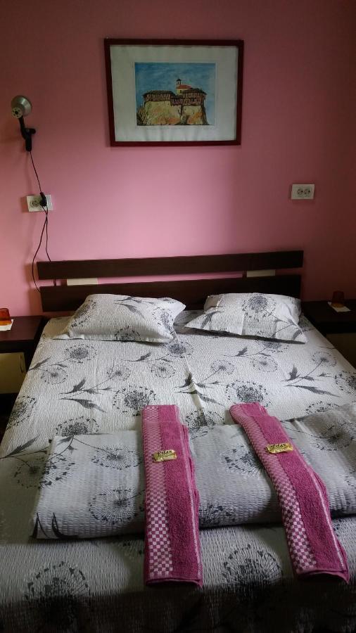 Стаи За Гости Ореха Троян Private Rooms Oreha ภายนอก รูปภาพ